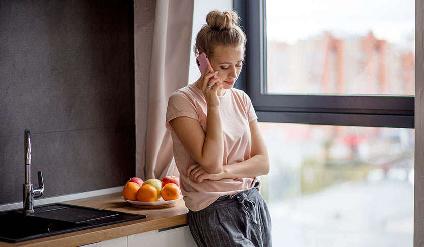 woman talking phone spi