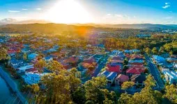 Melbourne, Perth drive weekly auction activity